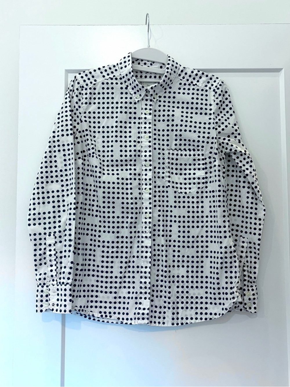 100% Cotton GAP White Button-Down Shirt Navy Sunburst Dots Tailored Fit Small